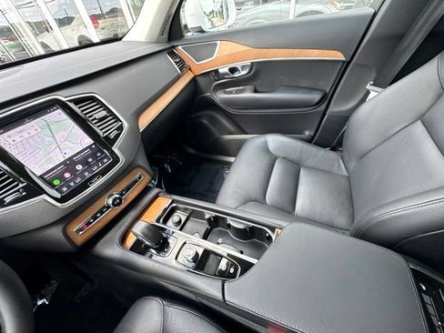 Used 2024 Volvo XC90 B6 Plus w/ Protection Package AWD/4WD image 22
