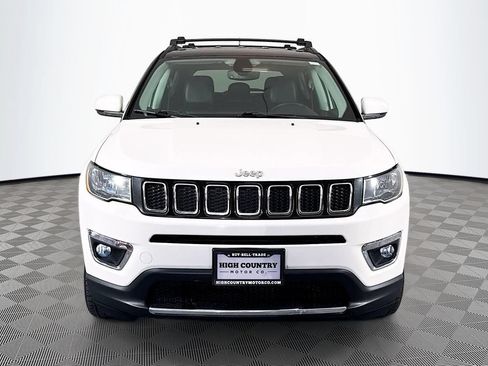 Used 2018 Jeep Compass Limited AWD/4WD image 2
