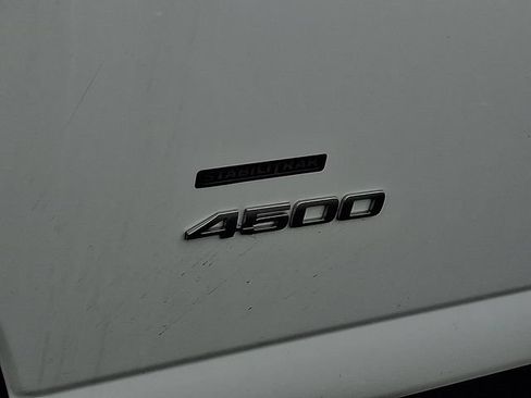New 2024 Chevrolet Express 4500 Extended w/ Power Convenience Package RWD image 9
