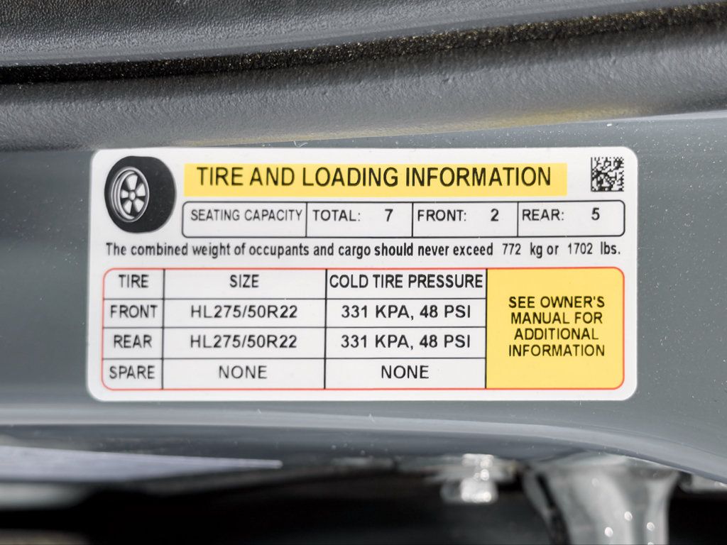 Used 2026 Rivian R1S Premium Tri AWD/4WD image 31