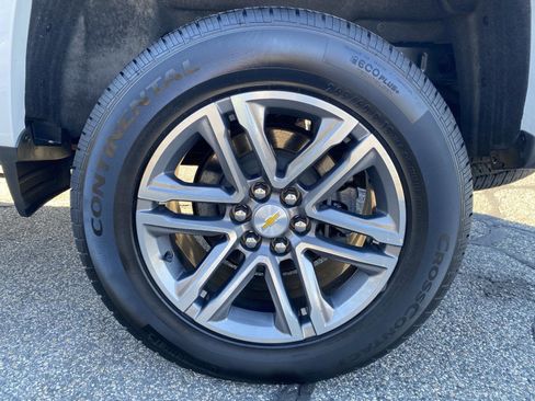 Used 2021 Chevrolet Colorado LT w/ LT Convenience Package image 9