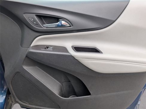 Used 2020 Chevrolet Equinox Premier image 36