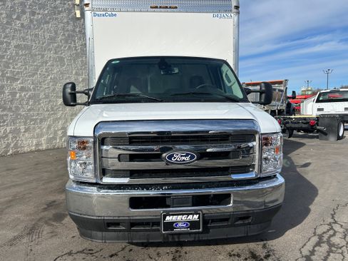 New 2026 Ford E-450 and Econoline 450 Super Duty w/ Power Equipment Group RWD image 14