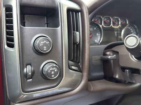 Used 2018 Chevrolet Silverado 1500 LT w/ Texas Edition image 15