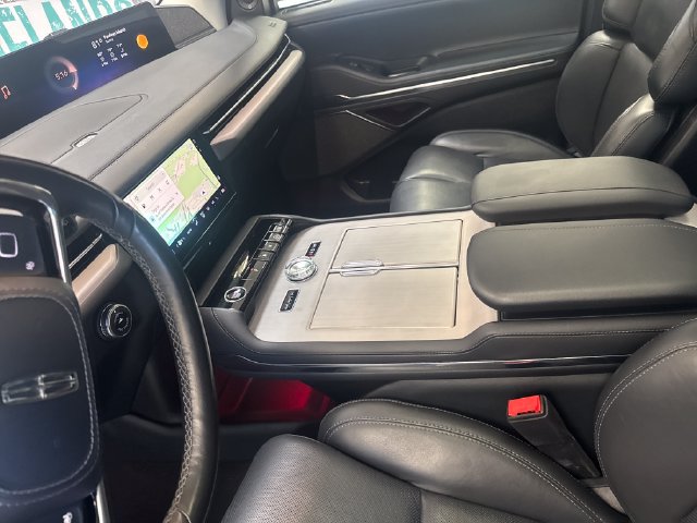 Used 2025 Lincoln Navigator Reserve AWD/4WD image 25
