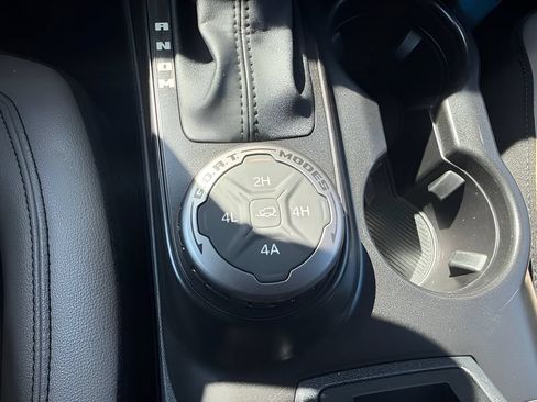 Used 2022 Ford Bronco Wildtrak AWD/4WD image 13