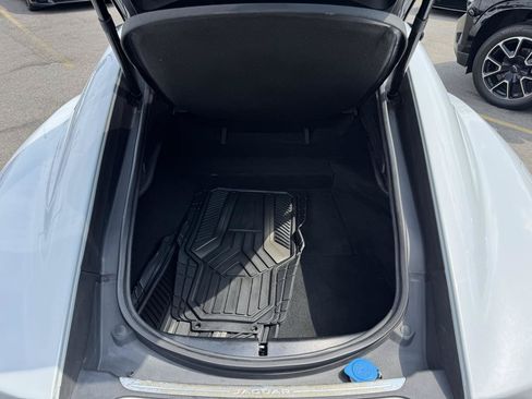 Used 2018 Jaguar F-TYPE Coupe RWD image 32