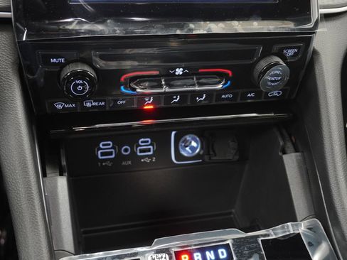 New 2026 Jeep Grand Cherokee Laredo AWD/4WD image 22