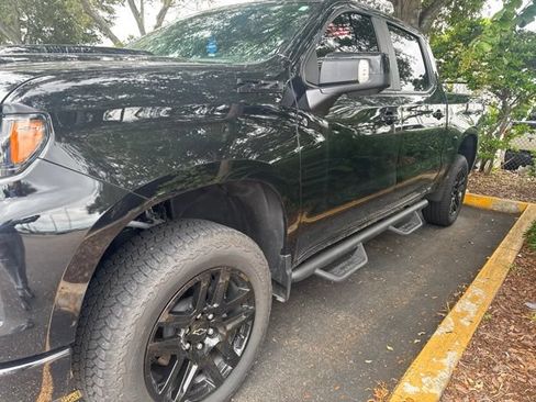 Used 2025 Chevrolet Silverado 1500 LT Trail Boss w/ LT Trail Boss Premium Package AWD/4WD image 25