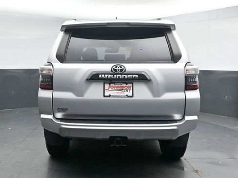 Used 2024 Toyota 4Runner TRD Off-Road AWD/4WD image 8