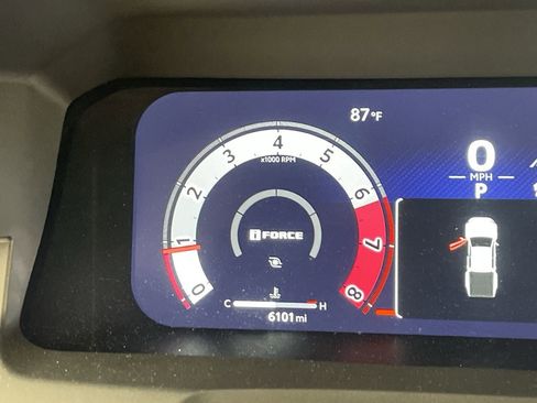 Used 2025 Toyota Tacoma TRD Sport AWD/4WD image 14