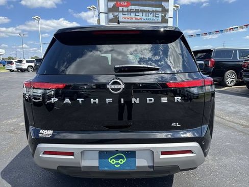 Used 2025 Nissan Pathfinder SL w/ Cargo Package FWD image 4