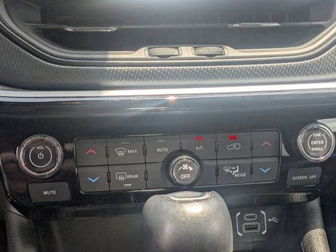 Used 2025 Jeep Compass Trailhawk AWD/4WD image 20