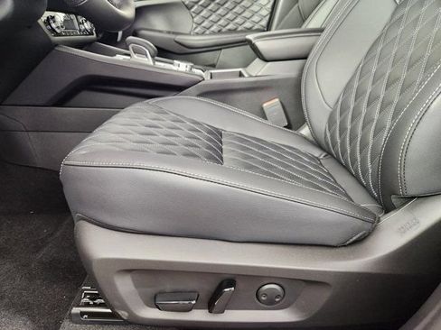 New 2026 Nissan Rogue Platinum AWD/4WD image 11