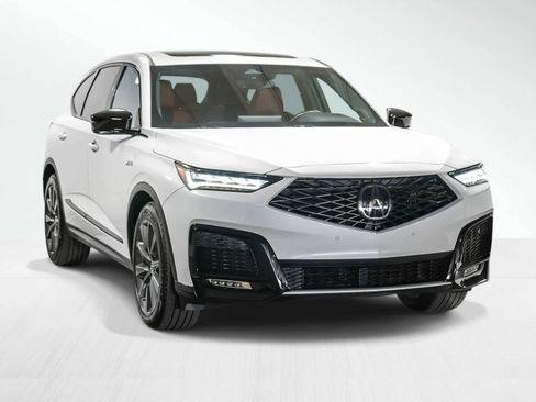 Used 2025 Acura MDX A-Spec image 2