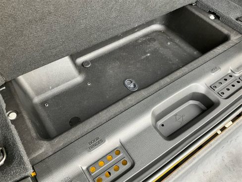 Used 2020 Jeep Wrangler Sport image 31