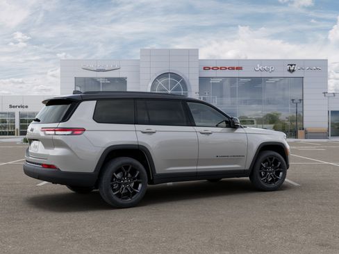 New 2025 Jeep Grand Cherokee L Limited image 24