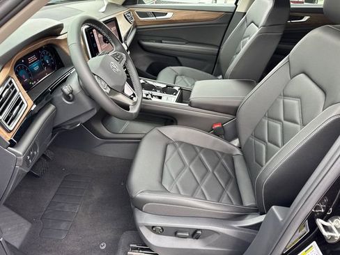 New 2026 Volkswagen Atlas SE image 32