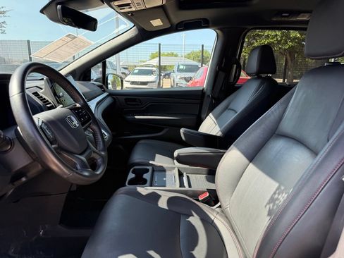 Used 2025 Honda Odyssey Sport-L image 12