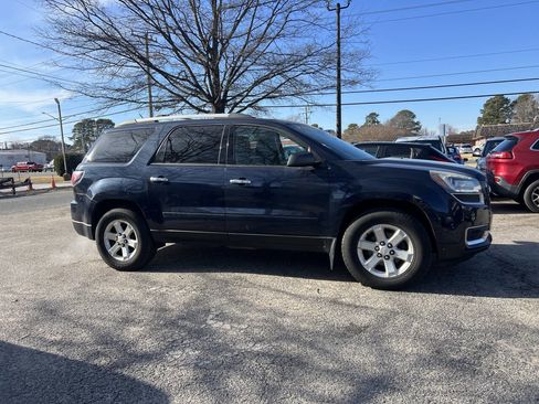 Used 2015 GMC Acadia SLE image 6
