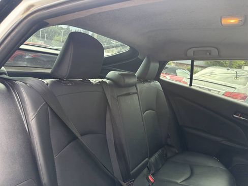 Used 2022 Toyota Prius AWD image 5