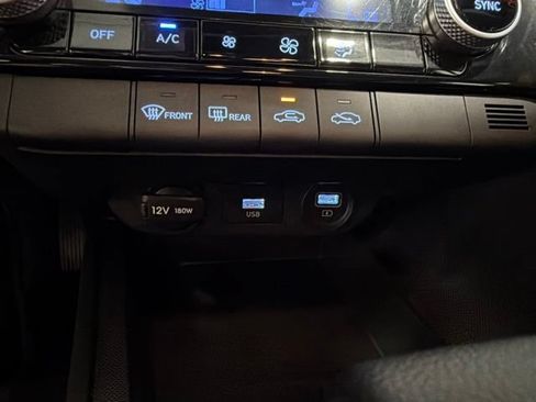 Used 2023 Hyundai Elantra SEL FWD image 26