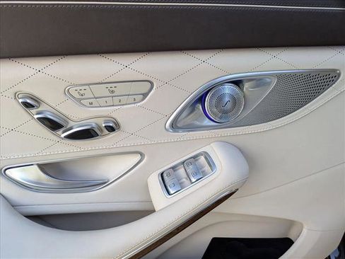 Used 2016 Mercedes-Benz Maybach S 600 image 24
