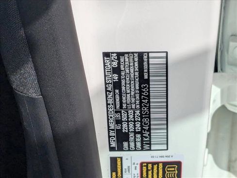 Used 2025 Mercedes-Benz C 300 Sedan image 16