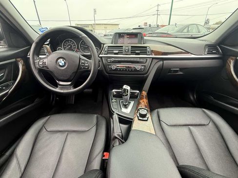 Used 2015 BMW 320i xDrive Sedan image 15