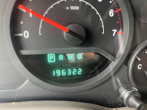 Used 2009 Jeep Wrangler Unlimited X image 27