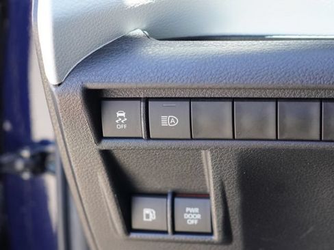 Certified 2026 Toyota Sienna XLE FWD image 18