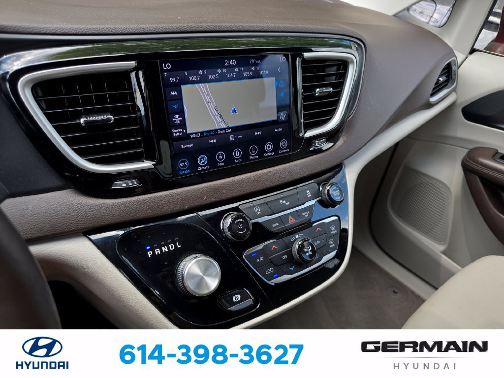 Used 2020 Chrysler Pacifica Touring-L Plus FWD image 24