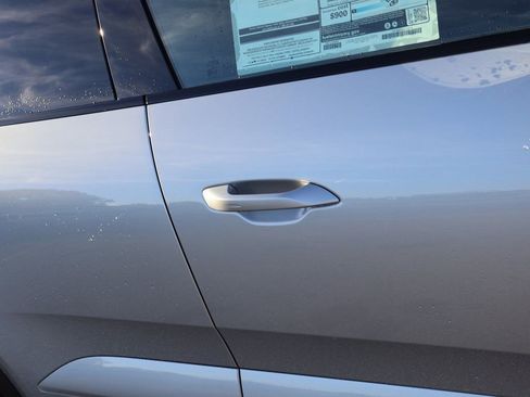 New 2025 Porsche Macan 4S Electric image 17