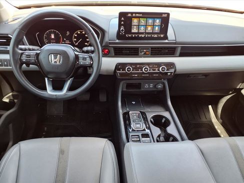 Used 2024 Honda Pilot EX-L image 6