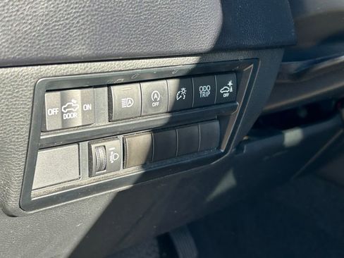 Used 2023 Toyota Tundra SR5 w/ SR5 Convenience Package AWD/4WD image 21
