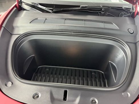 Used 2024 Tesla Model Y Long Range image 34