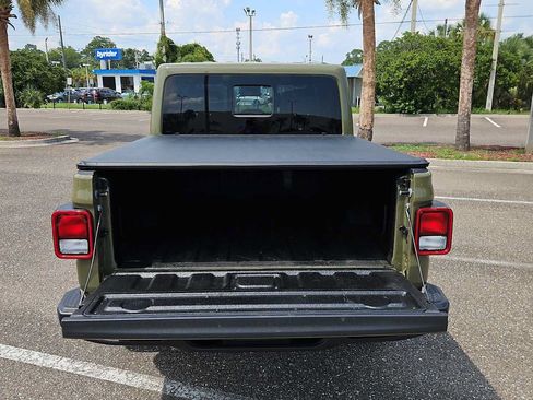 Used 2025 Jeep Gladiator Sport AWD/4WD image 20