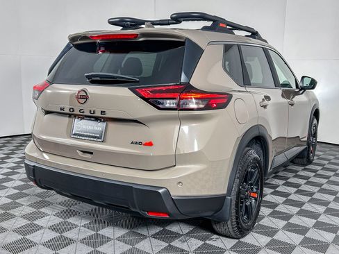 Certified 2025 Nissan Rogue SV image 8