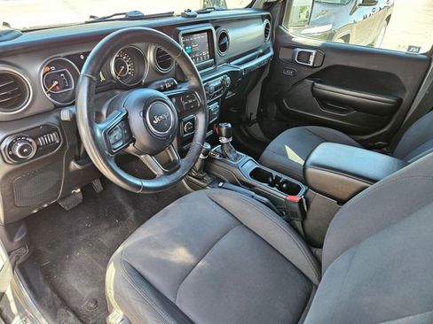 Used 2021 Jeep Wrangler Unlimited Sport AWD/4WD image 12