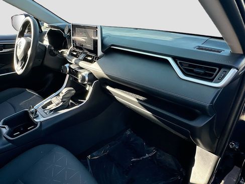 Used 2023 Toyota RAV4 XLE w/ Convenience Package image 27