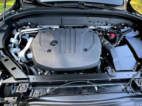 New 2026 Volvo XC60 B5 Ultra w/ Protection Package Premier image 11