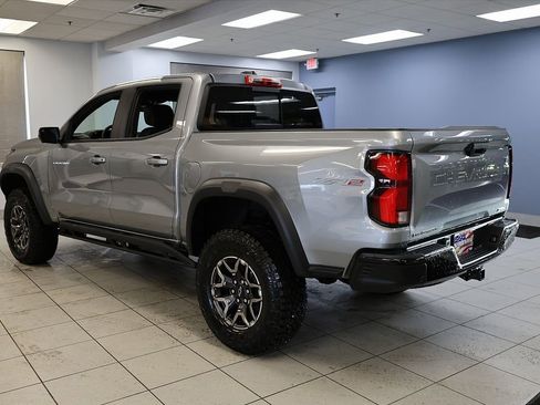 New 2026 Chevrolet Colorado ZR2 w/ Technology Package AWD/4WD image 4