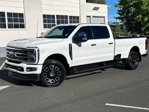 Used 2024 Ford F250 Platinum AWD/4WD image 1