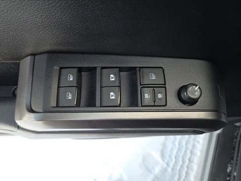 Used 2021 Toyota Tacoma TRD Off-Road image 48