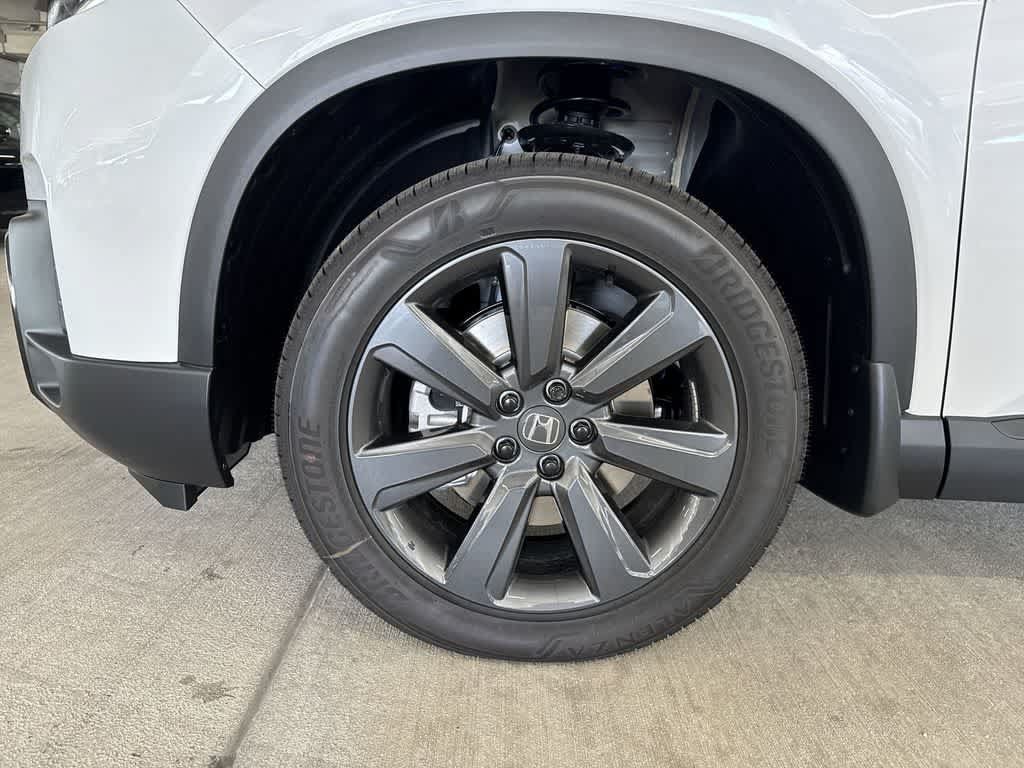New 2026 Honda Pilot Sport image 10