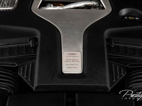 Used 2021 Aston Martin DBX AWD/4WD image 7