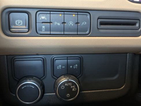 Used 2021 Chevrolet Tahoe Premier image 23