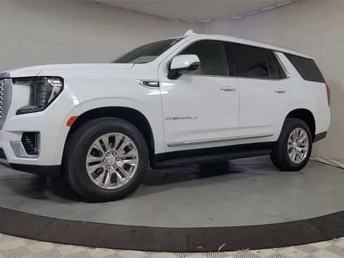Used 2023 GMC Yukon Denali image 4