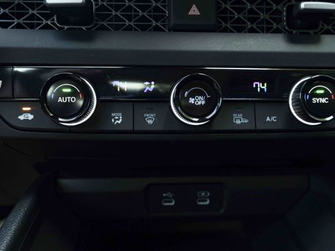 Used 2025 Honda Accord SE image 31