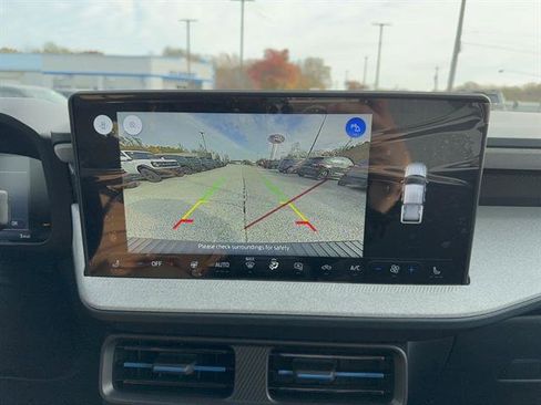 New 2025 Ford Maverick XLT w/ XLT Luxury Package image 14